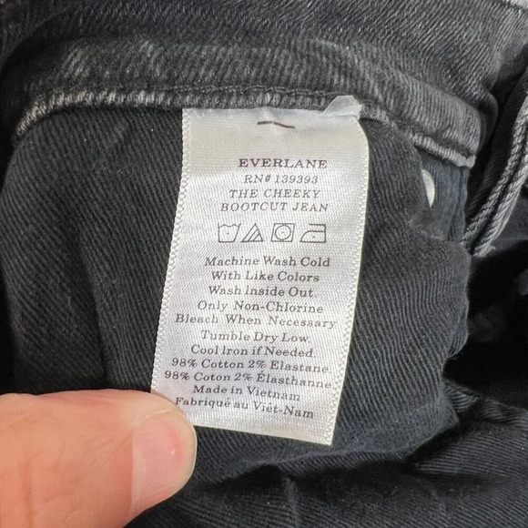 Everlane Cheeky Bootcut Jeans Size 27 Faded Black High Rise Frayed Hem Denim - Picture 9 of 9